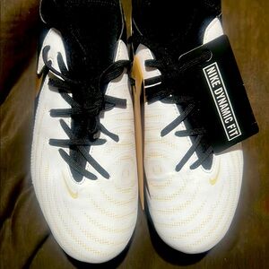 Nike White and Black Low-Top Sneakers